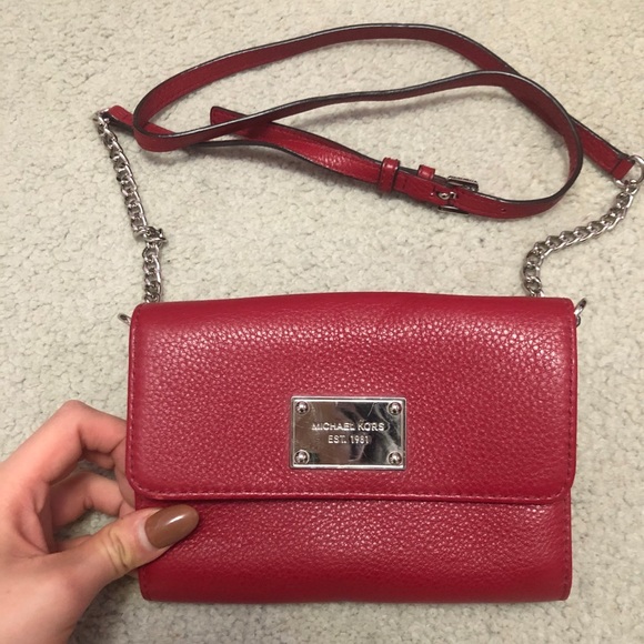 Michael Kors wallet on chain - Picture 1 of 4